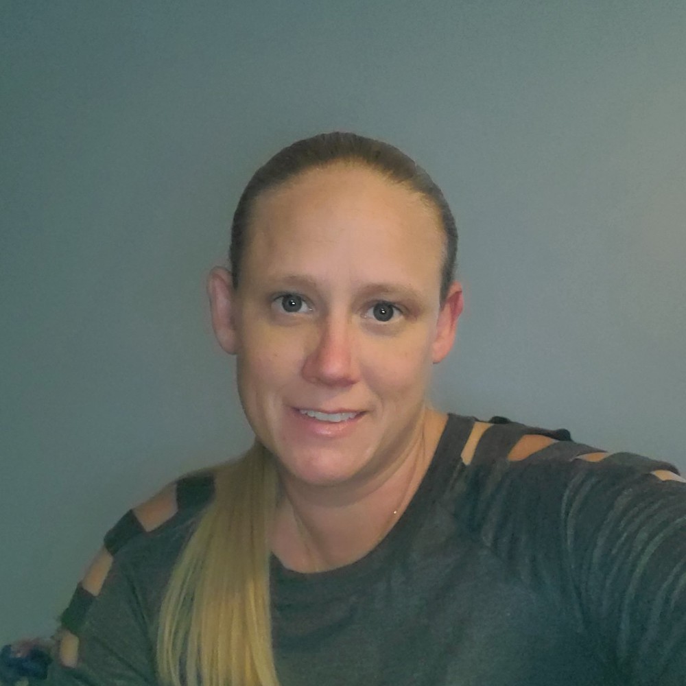 Meet your Posher, Lydina